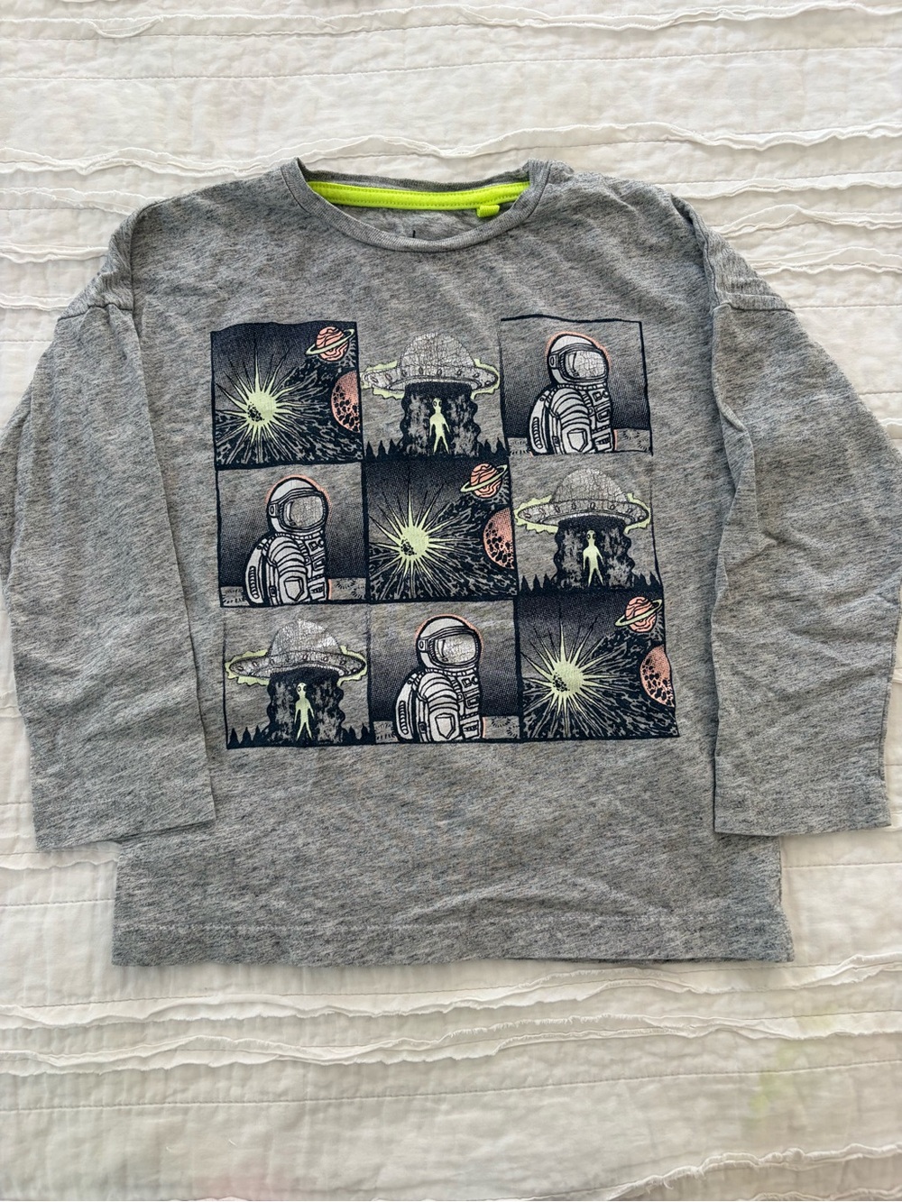 Boden Gray Long-Sleeve Space Grid Graphic Tee